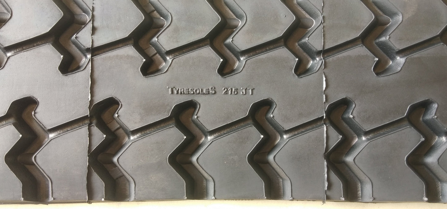 Tyresoles Ecomiles Certified Retreaded Truck Tyres 8.25x20