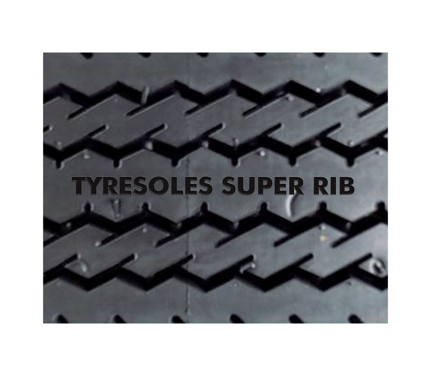 Tyresoles Ecomiles Certified Retreaded Truck Tyres 900*20